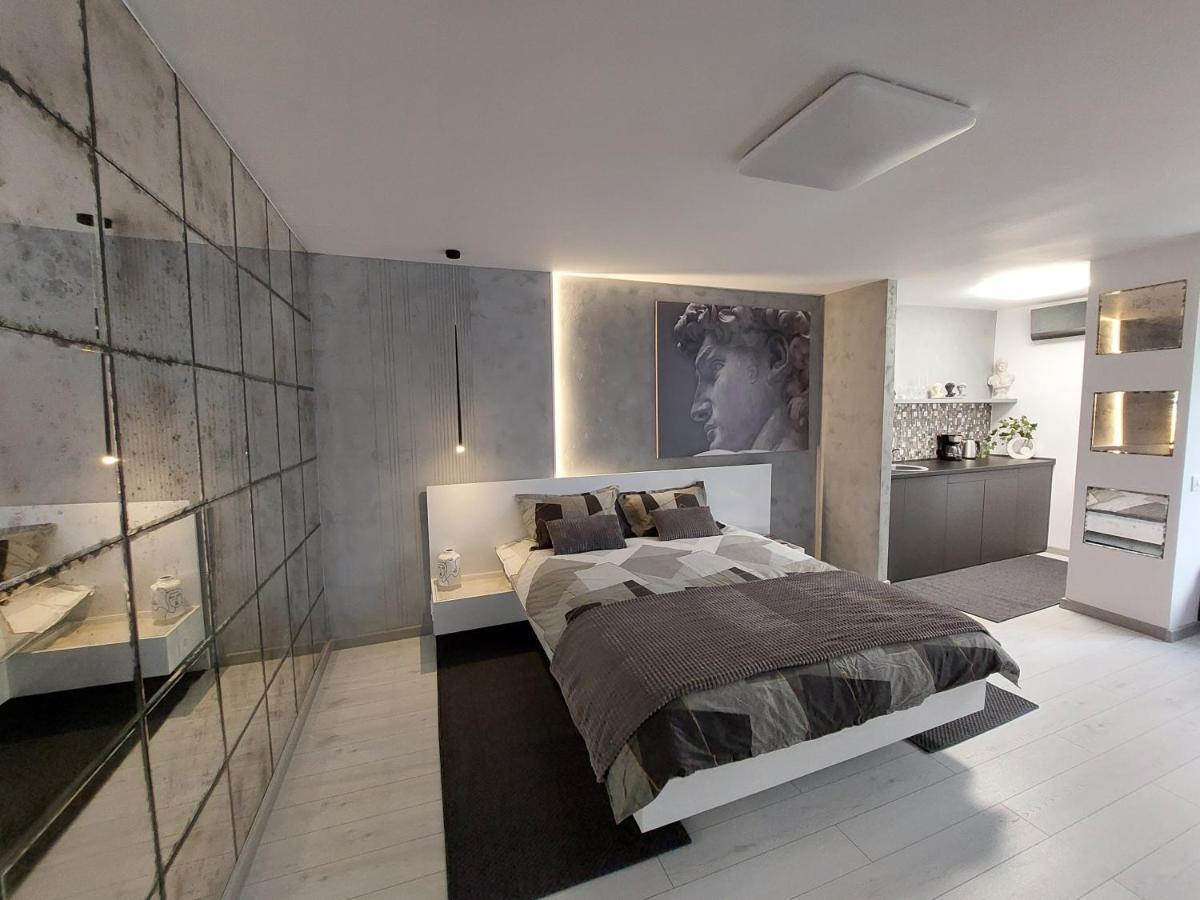 David's Apartment